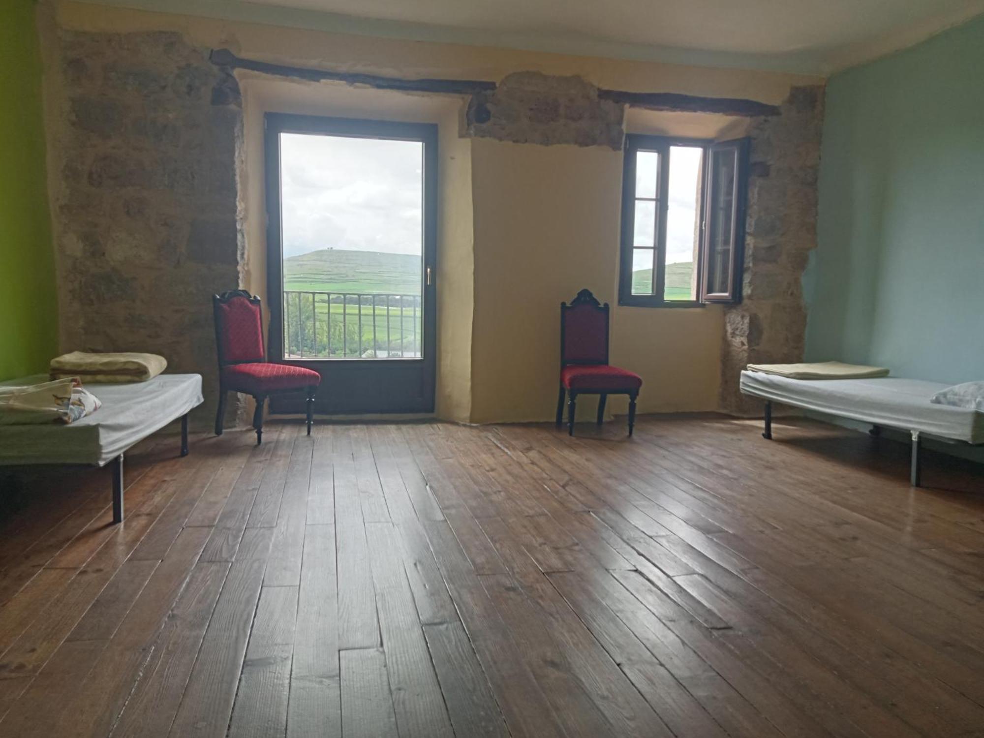 Albergue De Peregrinos Casa Nostra Castrojeriz Luaran gambar