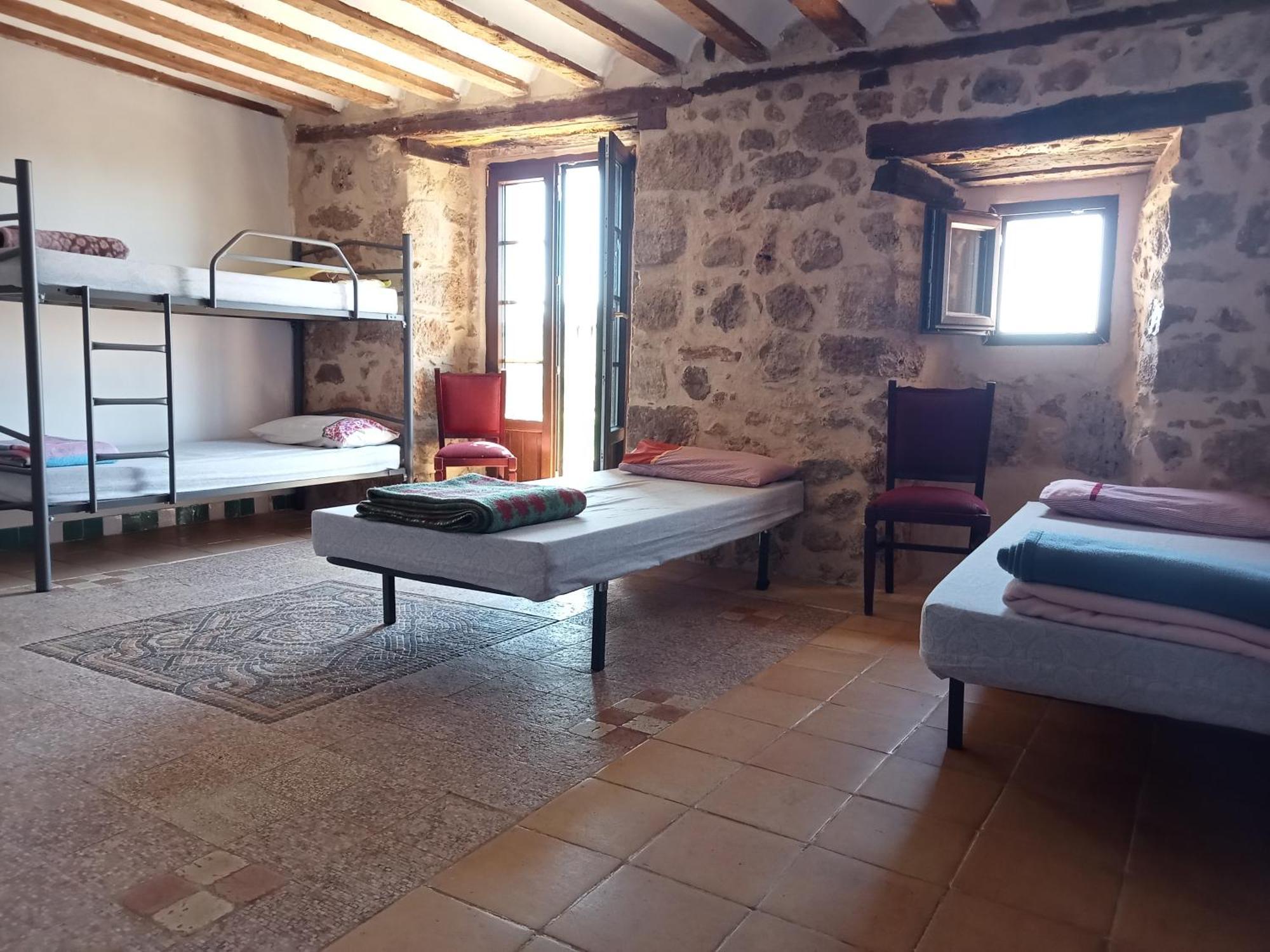 Albergue De Peregrinos Casa Nostra Castrojeriz Luaran gambar
